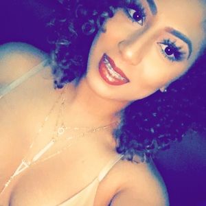 Meet your Posher, Ingrid